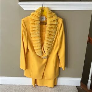 Yellow Women's Jacket with Faux Fur Collar